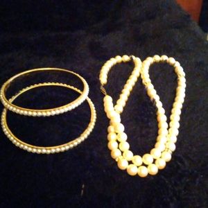 Jewelry lot 34-W